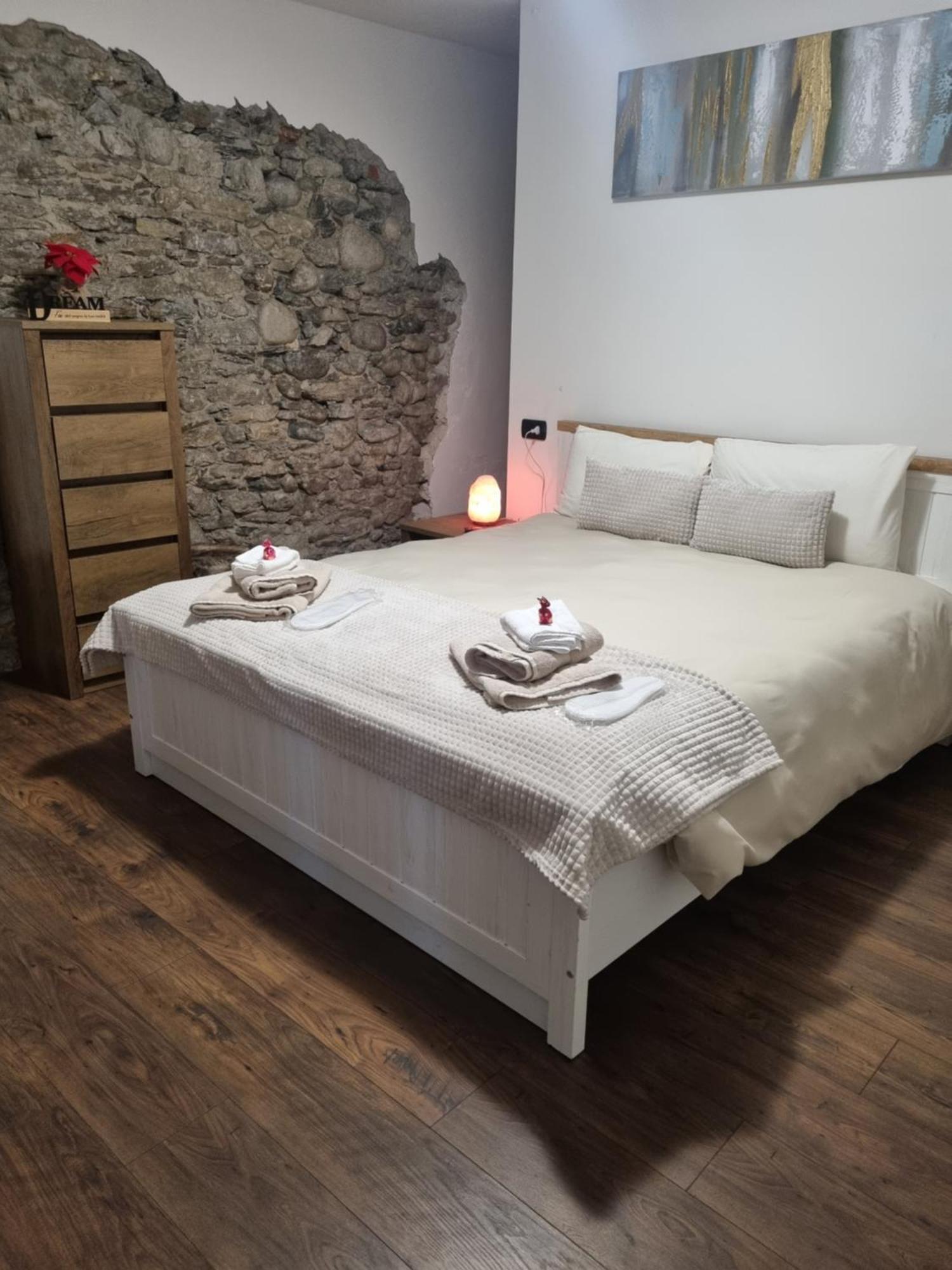 Appartement Casa Sofia à Aoste Extérieur photo